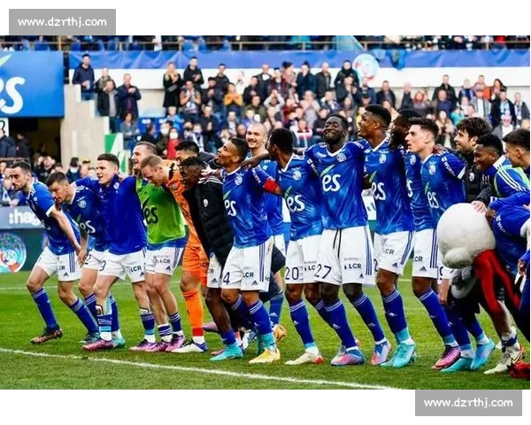 欧战焦点之夜伊斯坦布尔主场迎战曼联直播全程解析看点前瞻不容错过