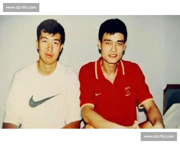 王治郅对决姚明中国男篮两代中锋的时代碰撞与传奇较量回顾全景